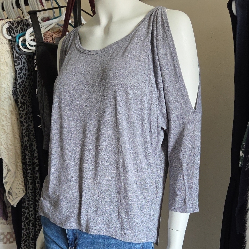 Abercrombie & Fitch Heather Gray Batwing Cold Shoulder 3/4 Length Sleeve Top